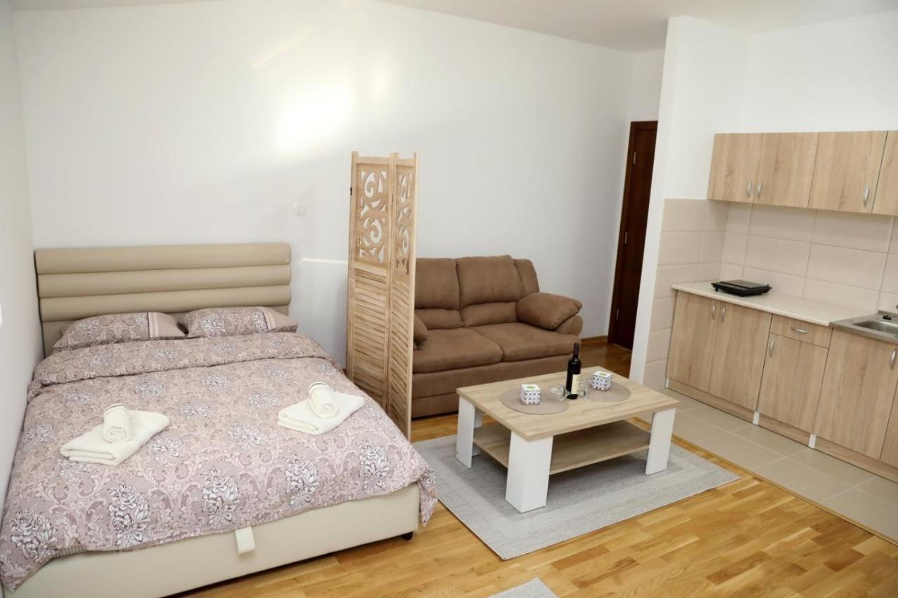 Appartamento Apartman Frida Nikšić Esterno foto