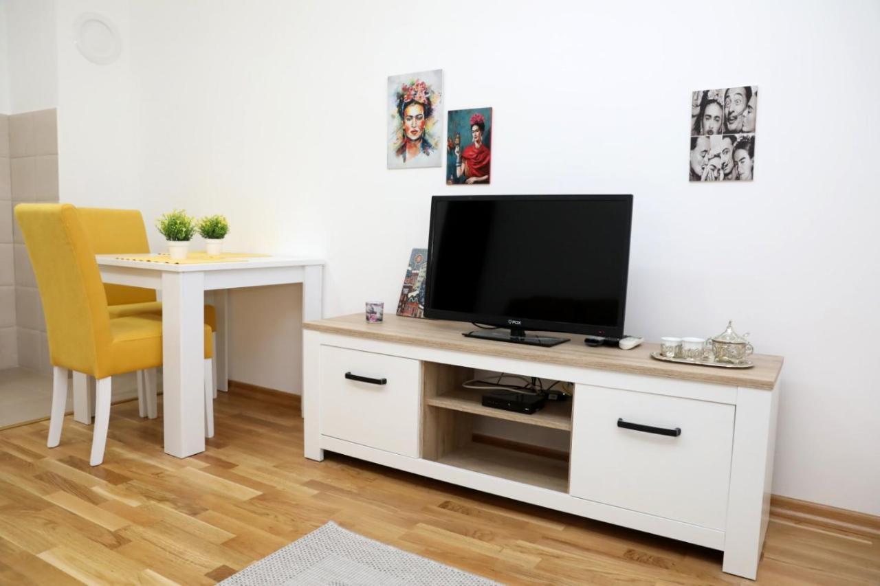 Appartamento Apartman Frida Nikšić Esterno foto